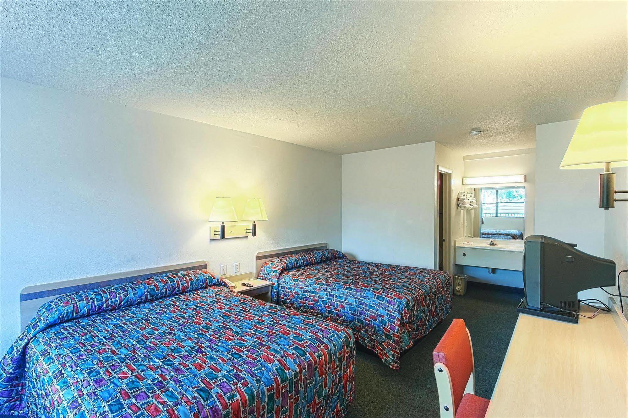 Motel 6 Chattanooga East ภายนอก รูปภาพ