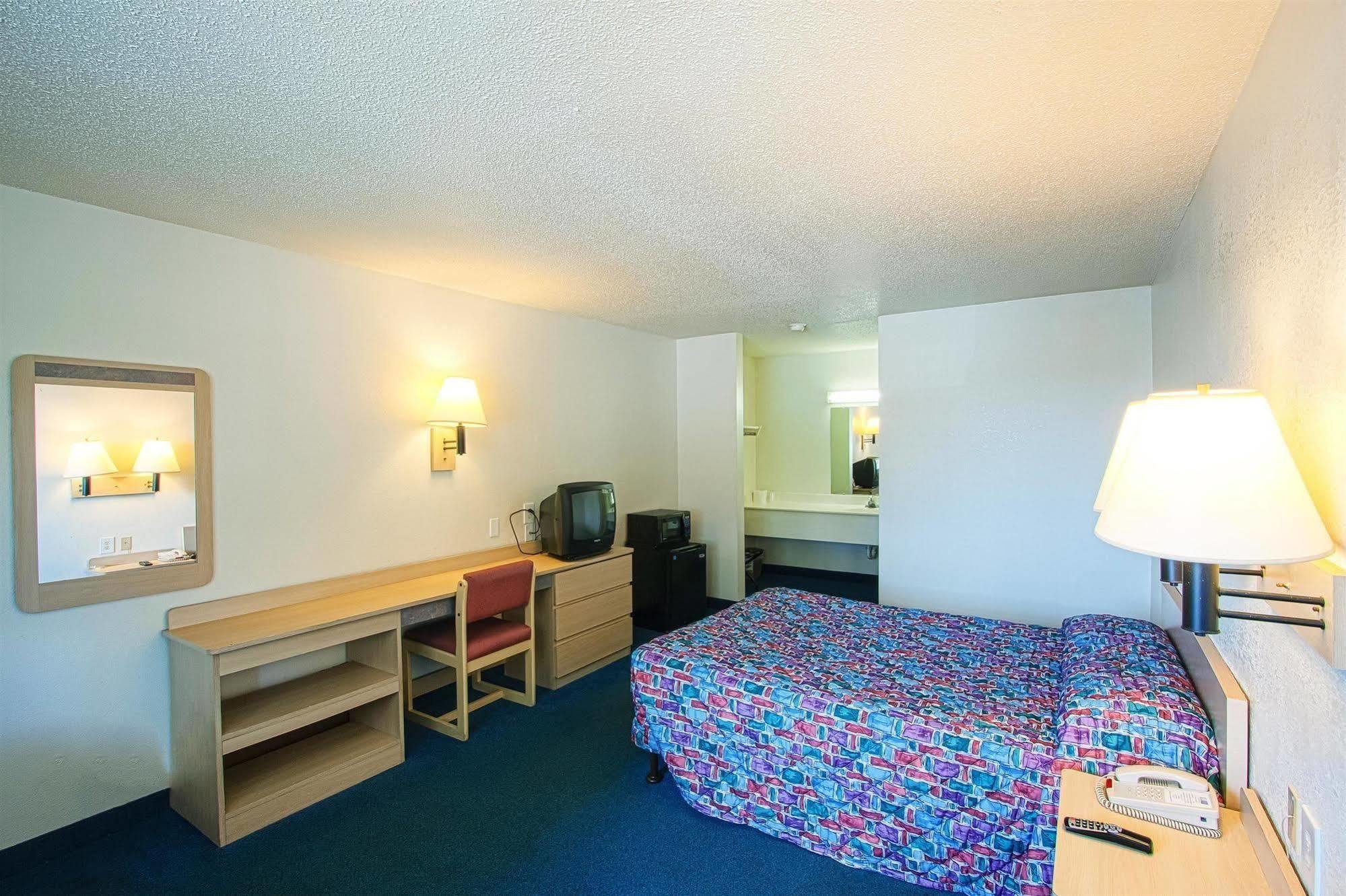 Motel 6 Chattanooga East ภายนอก รูปภาพ