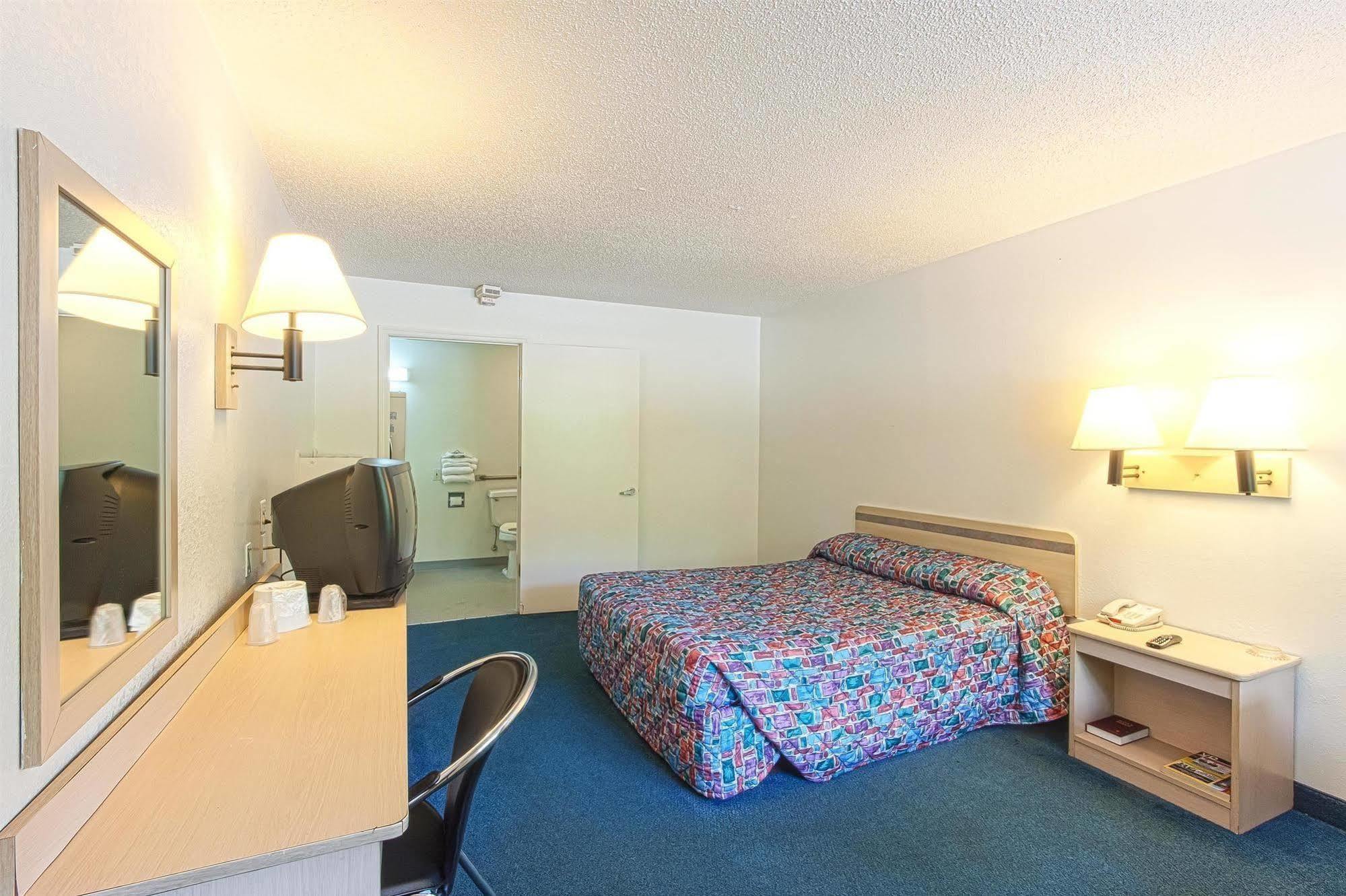 Motel 6 Chattanooga East ภายนอก รูปภาพ